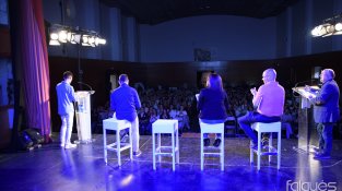 Voleu veure com va anar l'acte central de campanya de Tots per la Jonquera?
