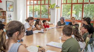 Els alumnes del Peñuelas també fan les seves demandes a les candidates