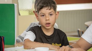 Els alumnes del Peñuelas també fan les seves demandes a les candidates