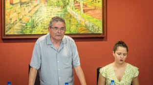 Jesús Salvador va dirigir la sessió com a regidor de més edat