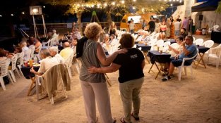 L'espectacle d'Agullana es va fer al pati de l'escola