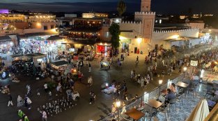 Imatge de la mateixa mesquita presa el dilluns a la nit