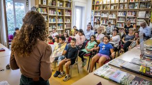 La presentació va omplir la biblioteca Carles Bosch de la Trinxeria de gom a gom