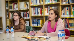 La presentació va omplir la biblioteca Carles Bosch de la Trinxeria de gom a gom
