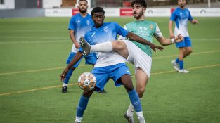 L'empat de la UE La Jonquera contra el CE Farners, en imatges