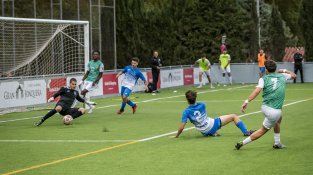 L'empat de la UE La Jonquera contra el CE Farners, en imatges