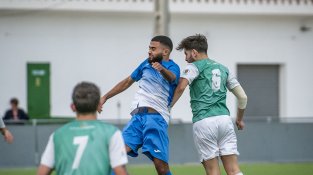 L'empat de la UE La Jonquera contra el CE Farners, en imatges