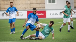 L'empat de la UE La Jonquera contra el CE Farners, en imatges