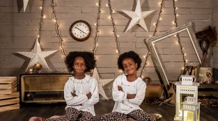 L'estudi disposa de diversos elements i decorats (cliqueu per ampliar)