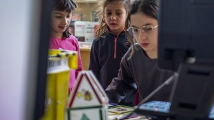 La sessió es va fer a la biblioteca municipal