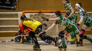 Les jonquerenques, que jugaven amb la segona equipació, van dominar el partit