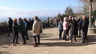 Desenes de jonquerencs i jonquerenques es van sumar a la protesta