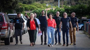 Els cinc exiliats arribant avui a Cantallops