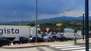 La Jonquera, gairebé col·lapsada