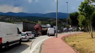 La Jonquera, gairebé col·lapsada