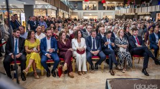Primera fila amb la família Escudero i Jose Bono