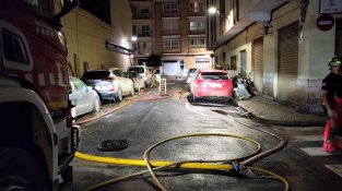 Un dels carrers que van netejar