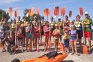 Vint-i-dos persones a la sortida de Kaiak del CEJ