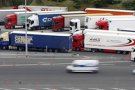 Els Mossos d'Esquadra detenen cinc homes acusats de robar part de la càrrega d'un camió
