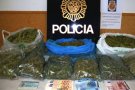 Detingut a la Jonquera un jove que portava al cotxe 3,7 quilos de marihuana