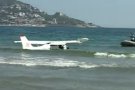 Un fotògraf en estat crític en caure l'avioneta des d'on treballava 