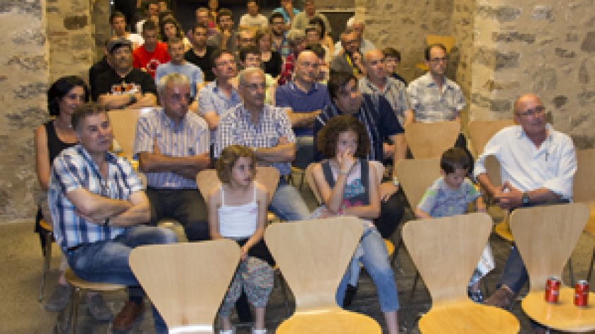 Molt de públic a l'audiovisual "92 dies als Pirineus" organitzat pel GAT de la Jonquera