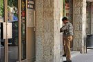 Molts francesos retiren els diners dels comptes oberts a sucursals frontereres