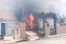 Crema una vivenda al carrer Prat d'en Malagrava