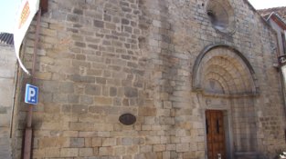 Imatge de façana de l'església parroquial de Santa Maria de la Jonquera