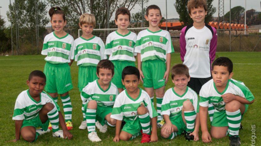 Equip de Prebenjamí 2 de la UE La Jonquera Futbol Base