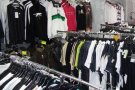 11 detinguts a la Jonquera per vendre roba falsificada