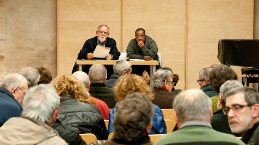 Reunió celebrada l'1 de març d'enguany per constituir l'Associació d'Amics de Santa Maria