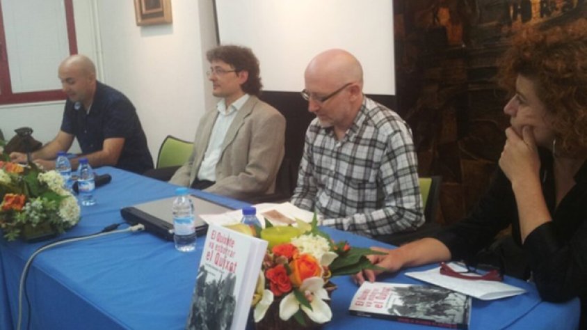 LLuis Maria Mandado a la presentació del llibre a Xixona (Alacant)