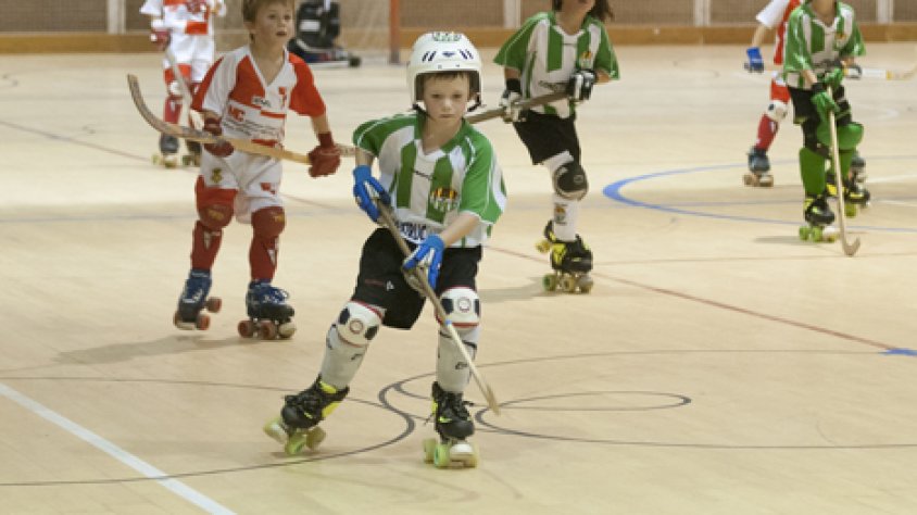 Partit d'hoquei al pavelló municipal de la Jonquera