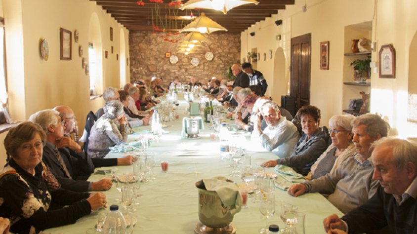 Els matrimonis celebraven el 50è aniversari al Restaurant Artigas de la Jonquera