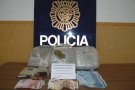   Enxampen un conductor que duia 1,3 quilos de marihuana amagats sota la roda de recanvi 