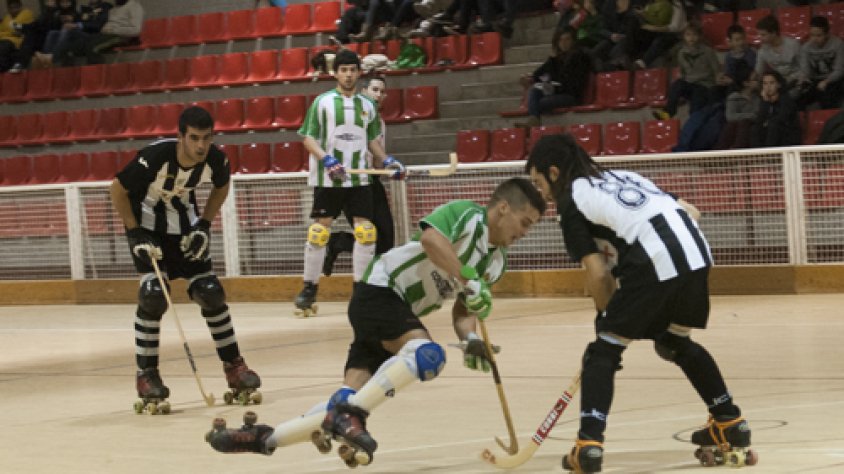 Partit d'hoquei patins, sèniors, d'aquest cap de setmana entre el Jonquerenc i el Palafrugell