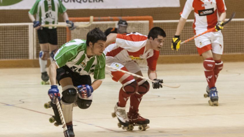 Partit d'hoquei patins, sèniors, d'aquest cap de setmana entre el Jonquerenc i el Shum Maçanet