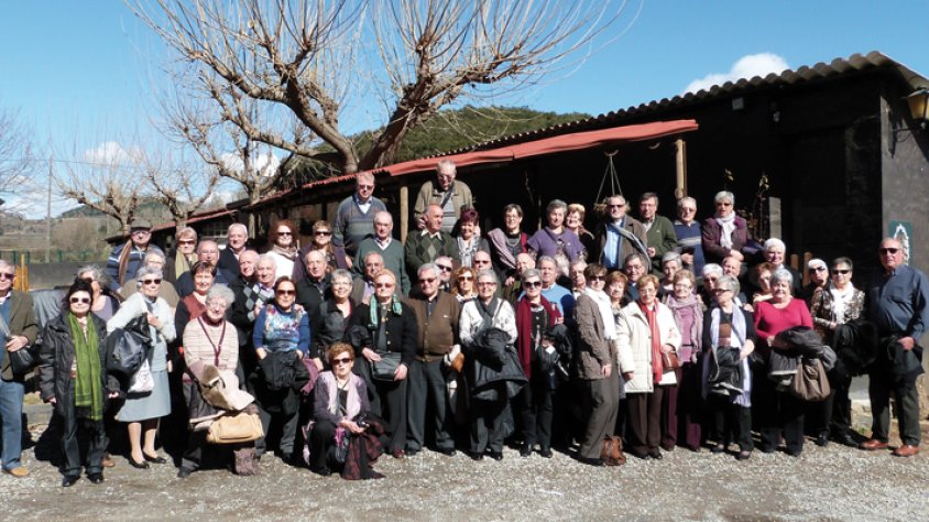 Fotografia de grup del Casal de l'Avi el passat 8 de març