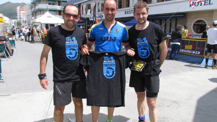 Els tres membres del CEJ a la cursa de Roses