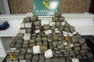 Enxampen tres persones que portaven 294 quilos d'haixix amagats dins del cotxe