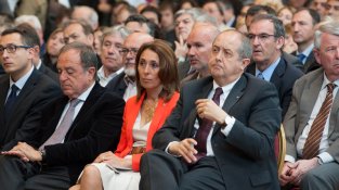 L'Alcaldessa de la JOnquera i el conseller Felip Puig, presents a l'acte d'inauguració