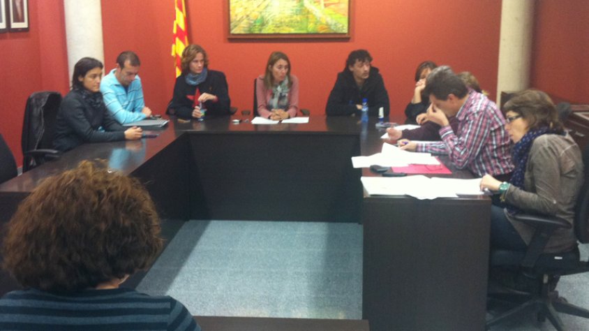 Ple municipal del mes de maig a l'Ajuntament de la Jonquera