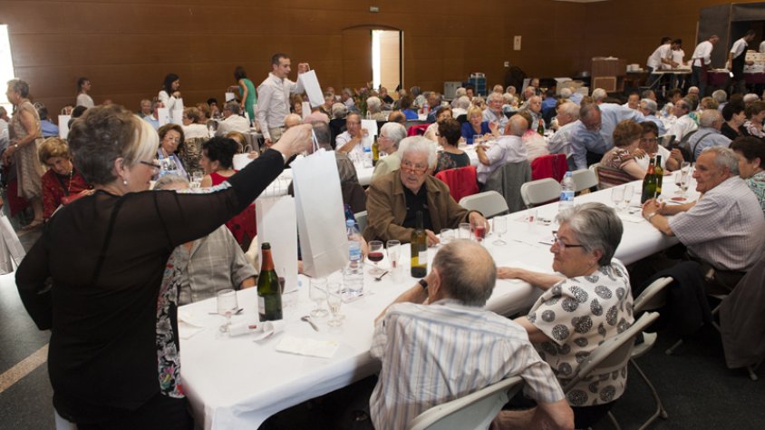 Més de 150 assistents a la Festa de la Gent Gran de la Jonquera