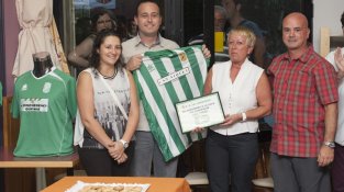 Presentació oficial dels nous patrocinadors i directius del club de futbol jonquerenc