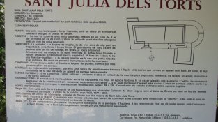 Plafó informatiu de Sant Julià dels Torts en una imatge d'arxiu