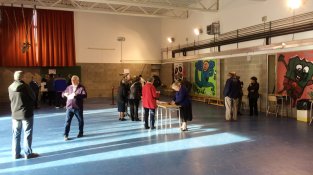 Degoteig de votants a la Jonquera. A les 10 del matí ja havien votat 115 persones