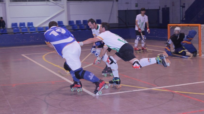 El sènior masculí domina el partit a Ribes de Freser però no pot passar de l'empat