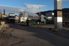 Caos de trànsit al polígon Vilella des de fa dies