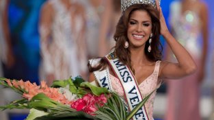 Rosita-Amanda Mendoza, la bella dona de l'empresari veneçolà Roberto-Kevin Escobar